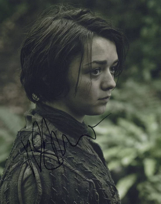 Maisie Williams autograph