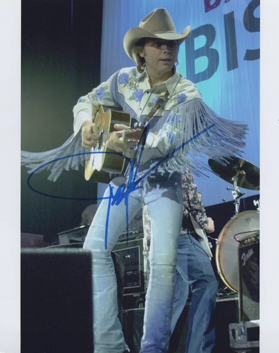 Dwight Yoakam autograph
