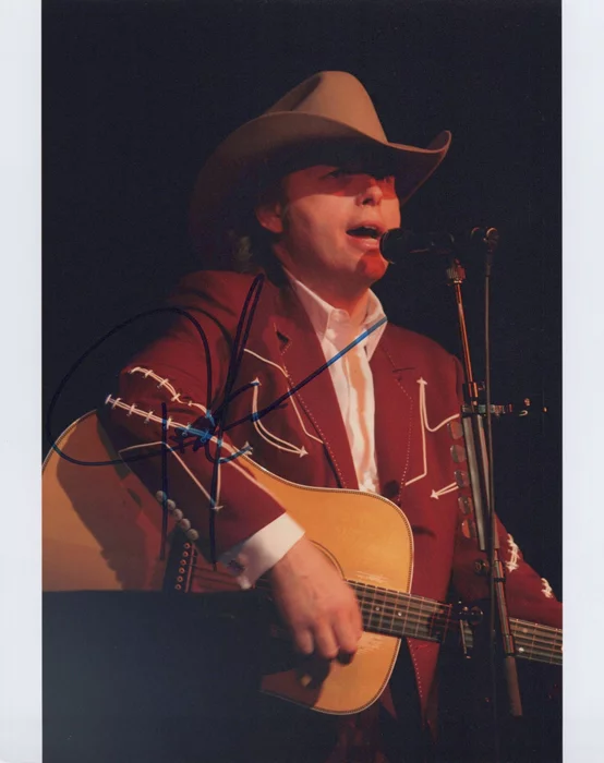 Dwight Yoakam autograph