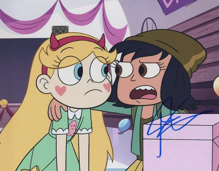 Abby Elliott autograph