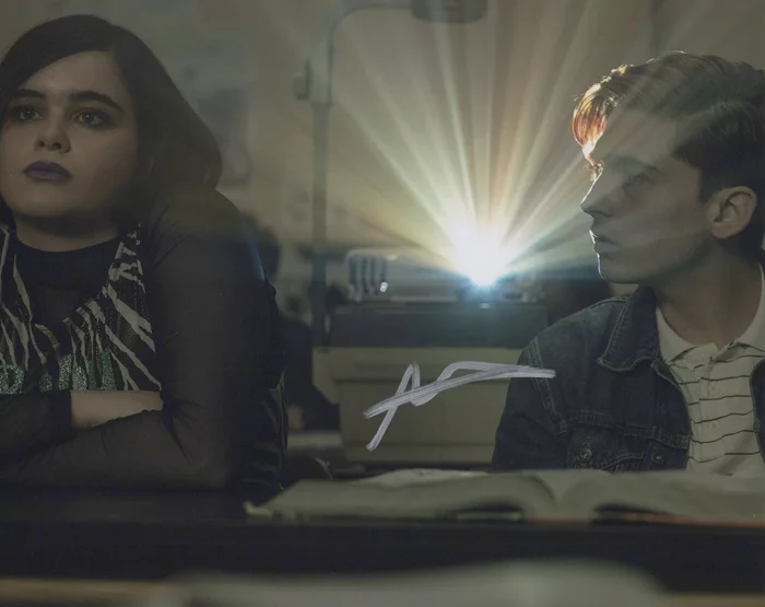 Austin Abrams autograph