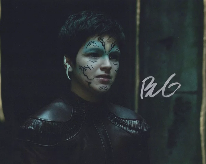 Blu del Barrio autograph