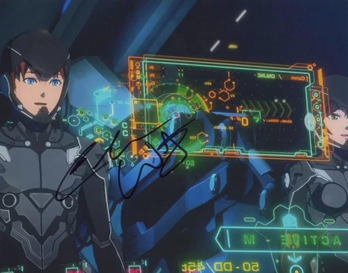 Calum Worthy autograph