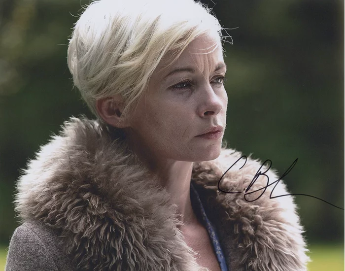 Carolyn Bracken autograph