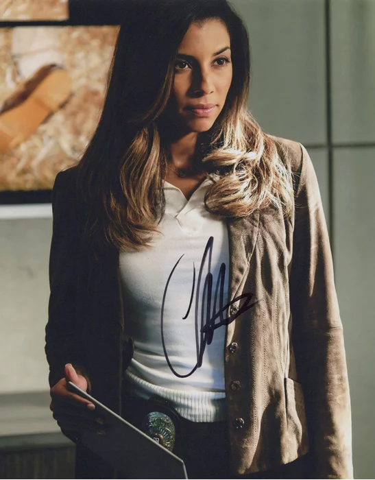 Christina Vidal autograph