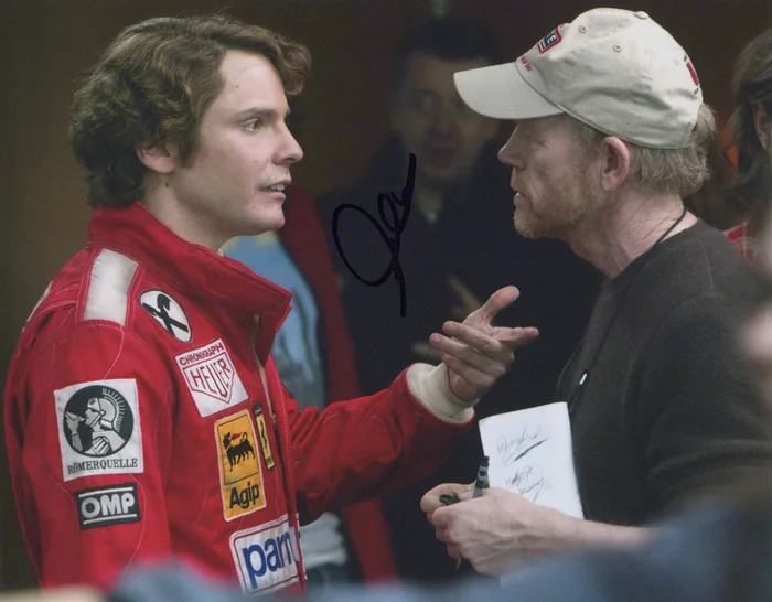Daniel Bruhl autograph