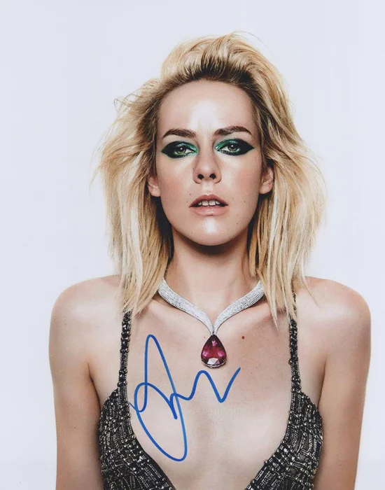 Jena Malone autograph