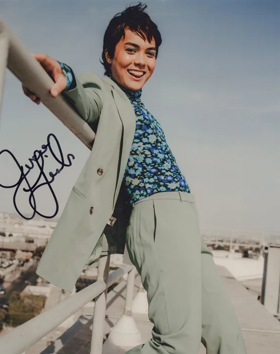 Jesse Leigh autograph