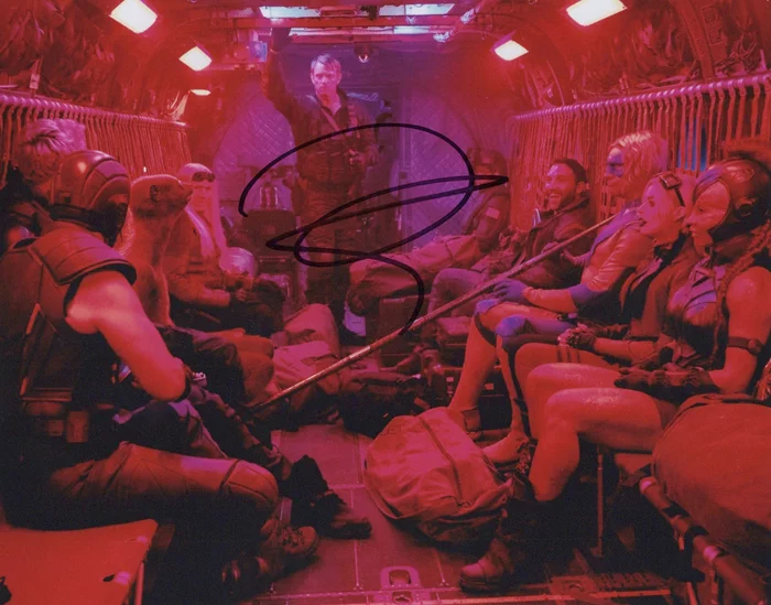 Joel  Kinnaman autograph