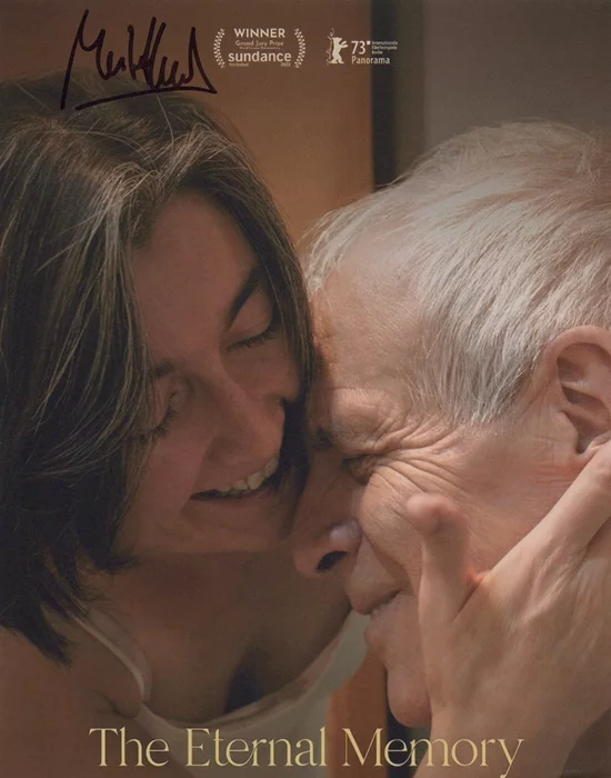 Maite Alberdi autograph