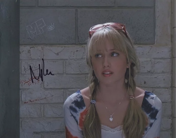 Megan Park autograph