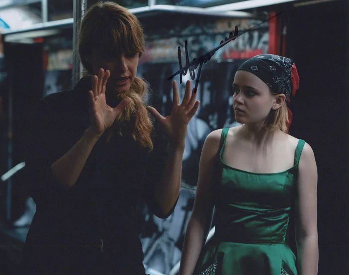 Megan Stott autograph