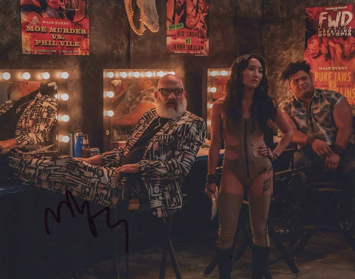 Mike O'Malley autograph