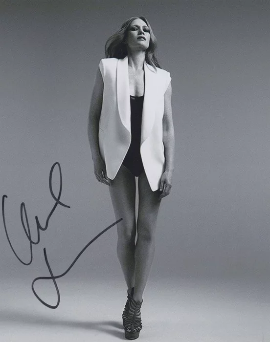 Mireille Enos autograph
