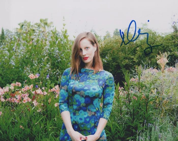 Liz Goldwyn autograph