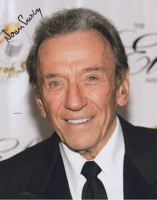 Norm Crosby autograph