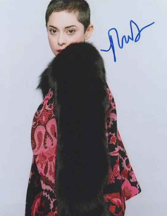Rosa Salazar autograph