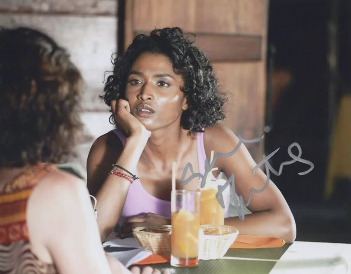 Sara Martins autograph