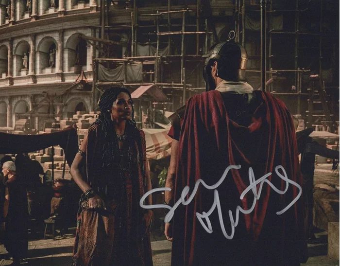 Sara Martins autograph