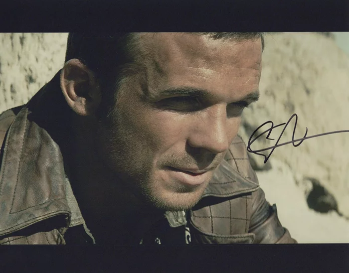 Cam Gigandet autograph