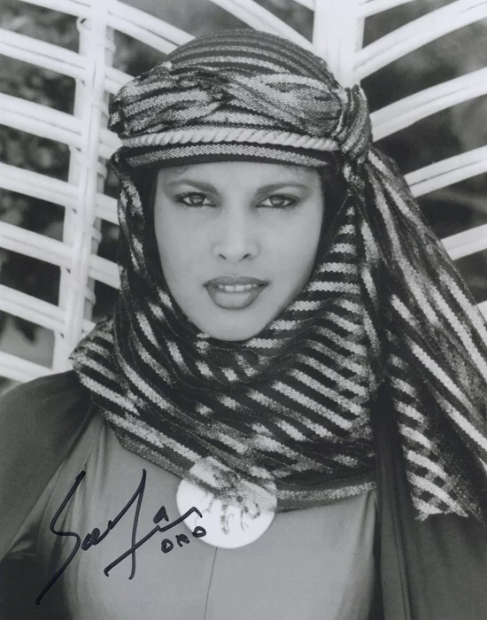 Safira Afzal autograph