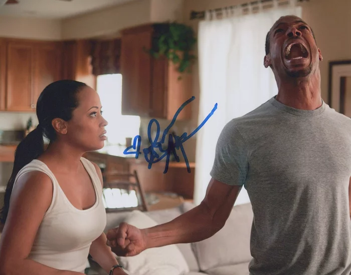 Essence Atkins autograph