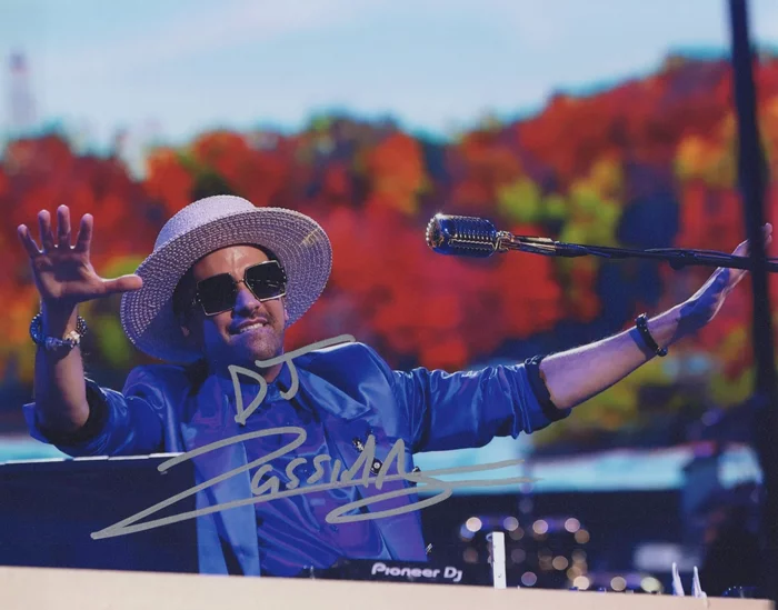 DJ Cassidy autograph