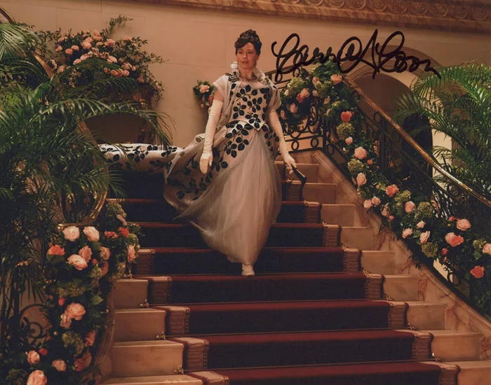 Carrie Coon autograph