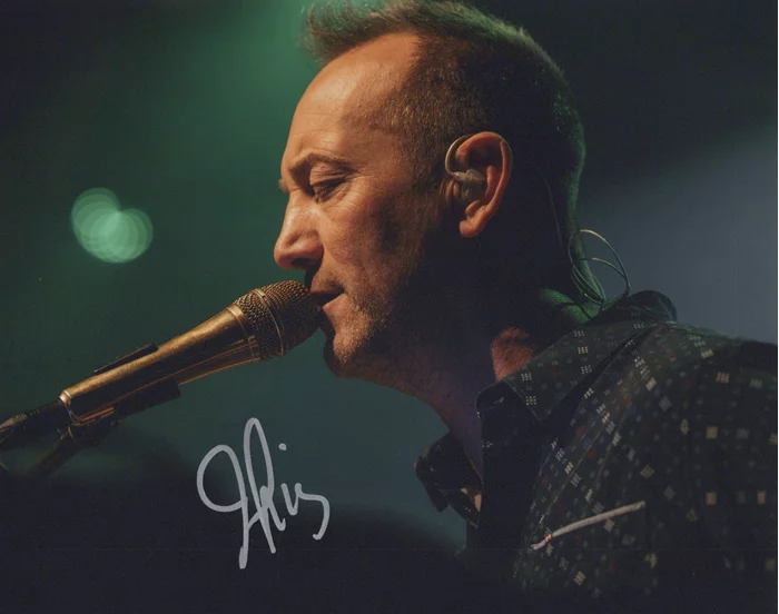 Joel Cummings autograph