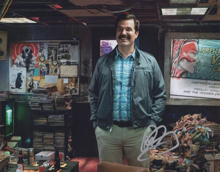 Rob Delaney autograph