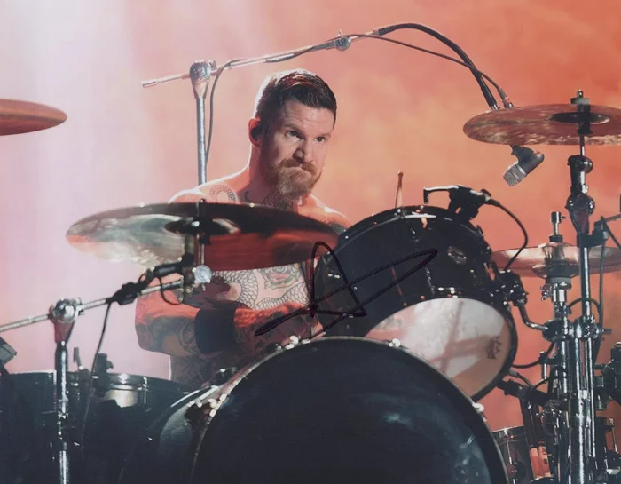 Andy Hurley autograph