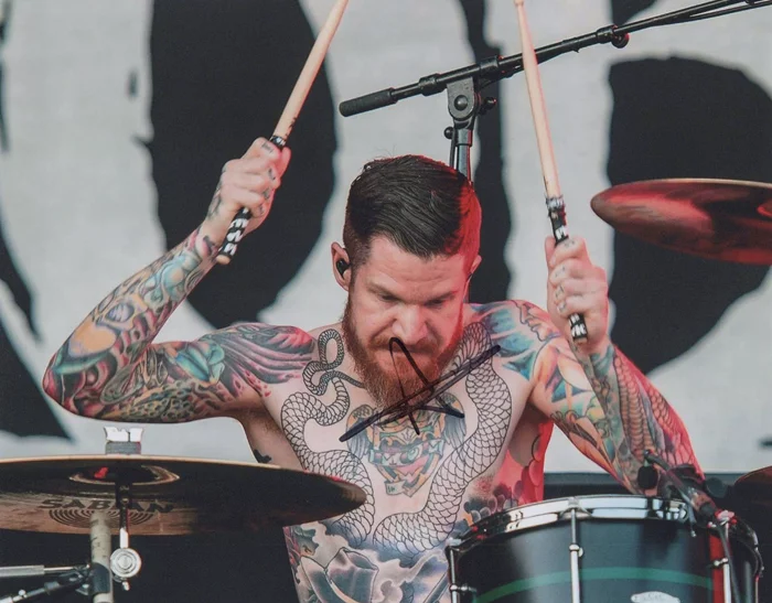 Andy Hurley autograph