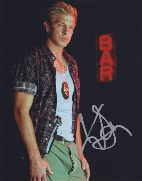 Kenneth Johnson autograph