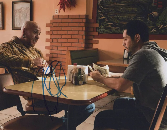 KeiLyn Durrel Jones autograph