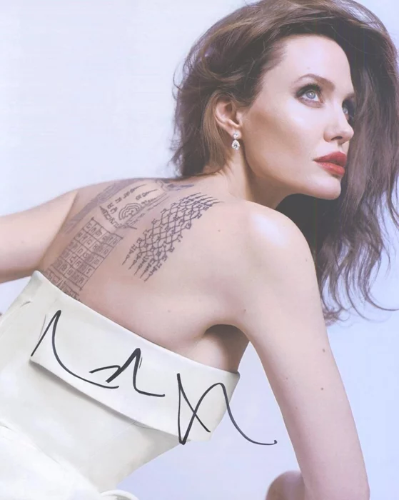 Angelina Jolie autograph