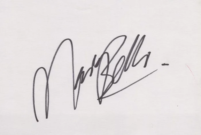 Maria Bello autograph