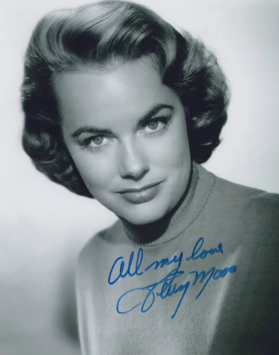 Terry Moore autograph