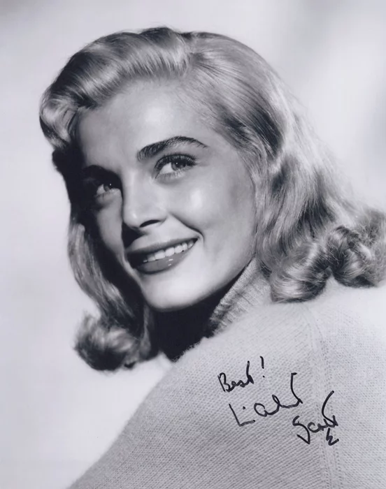 Lizabeth Scott autograph