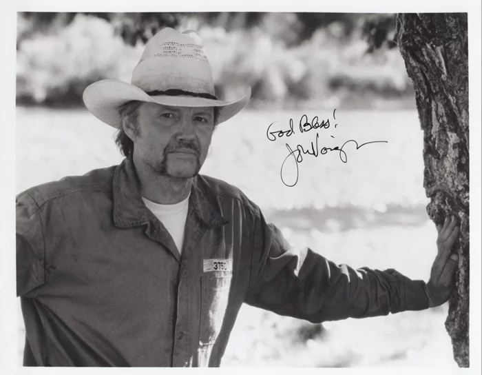 Jon Voight autograph