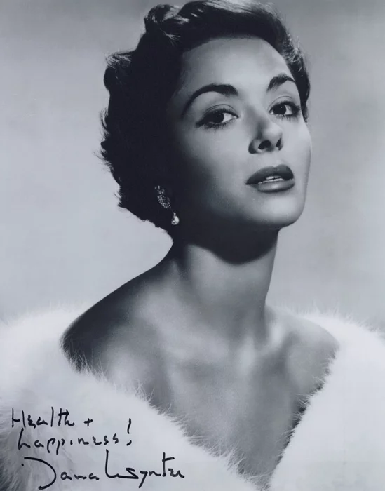 Dana Wynter autograph