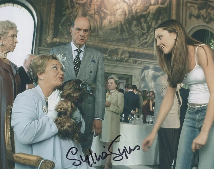 Sylvia Syms autograph