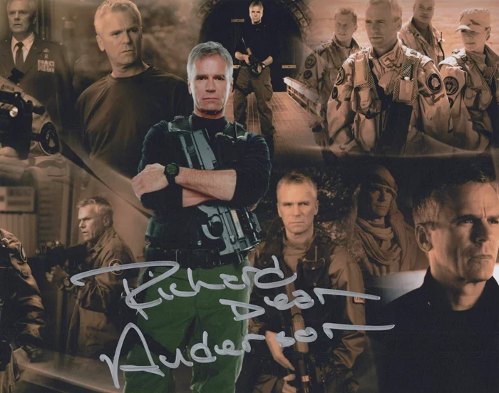 Richard Dean Anderson autograph