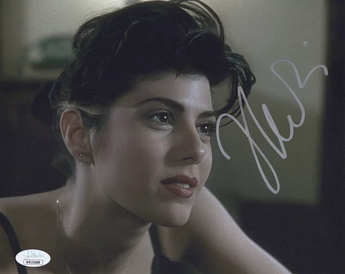 Marisa Tomei autograph