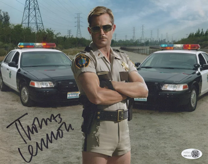 Thomas Lennon autograph