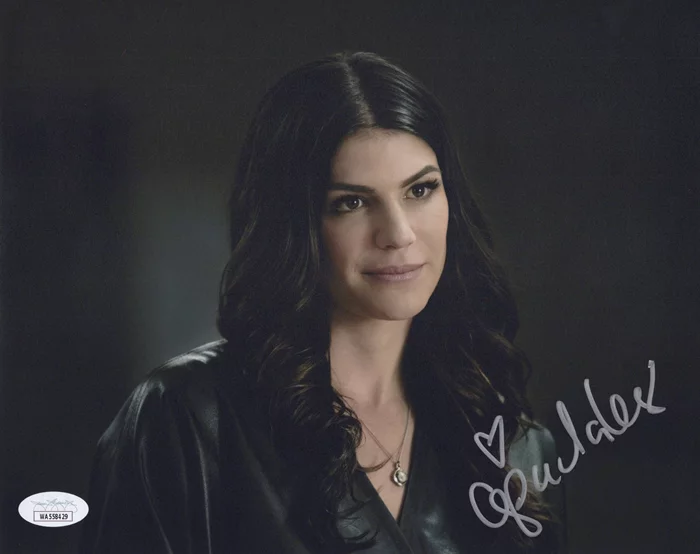 Genevieve Padalecki autograph