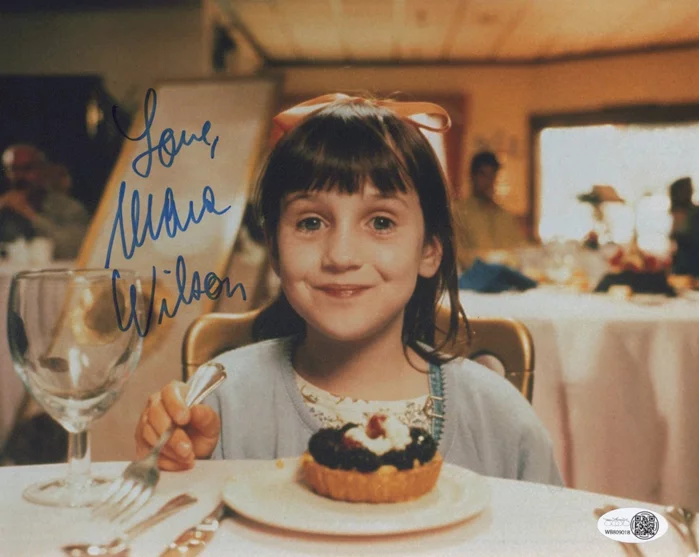 Mara Wilson autograph
