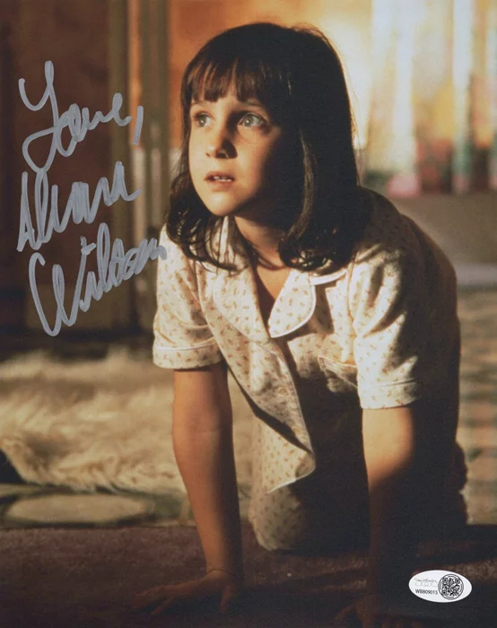 Mara Wilson autograph