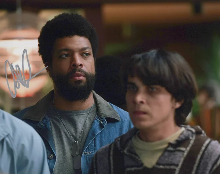 DeRay Davis autograph
