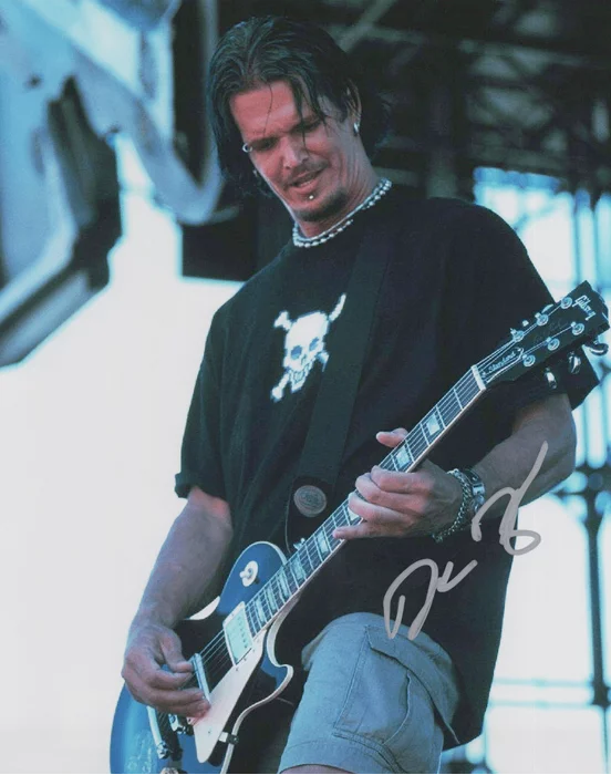 Dan Donegan autograph