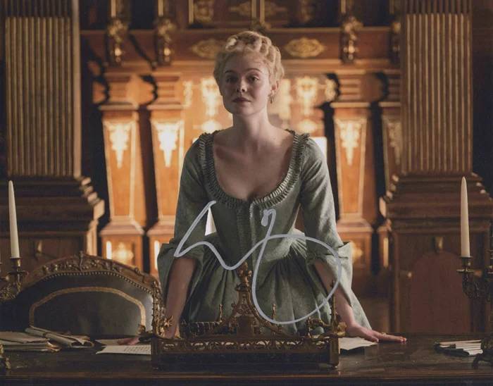 Elle Fanning autograph